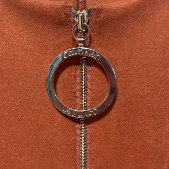 Calvin Klein - Picture 6 of 7